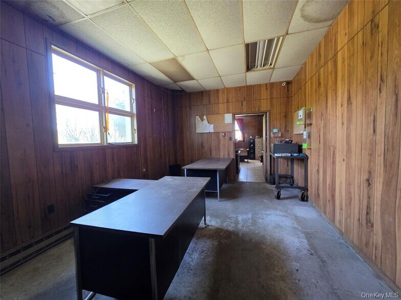 More Photos Of 295 Jeffersonville North Branch Rd, Jeffersonville Industrial For Sale