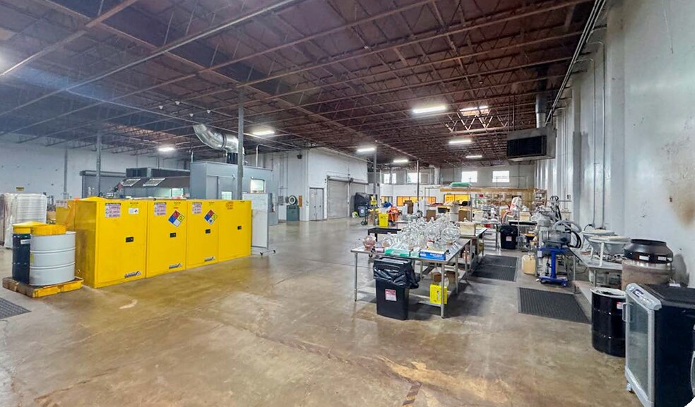 More Photos Of 9255 SE Mcbrod Ave, Portland Warehouse For Lease