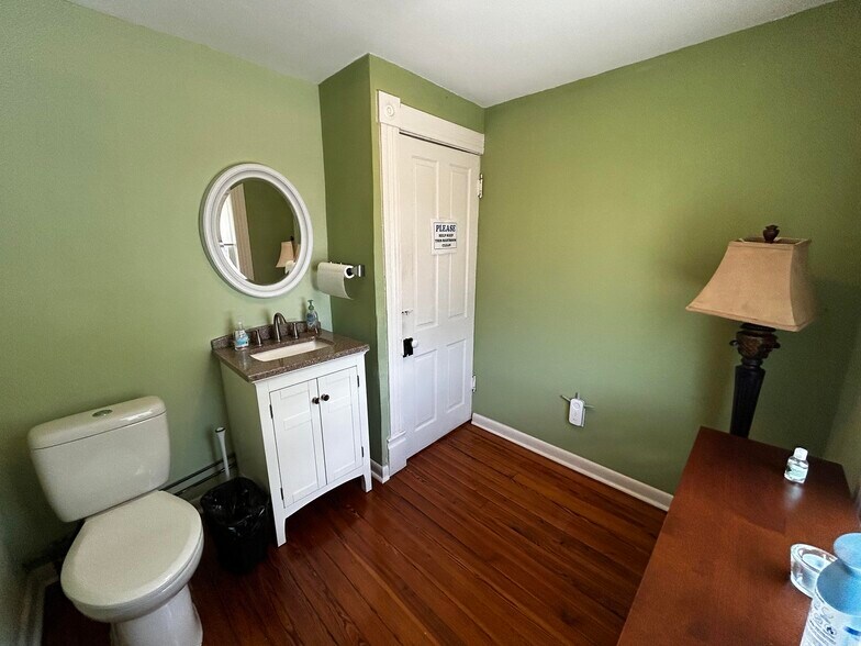 More Photos Of 609 S Main St, Culpeper Office Residential For Sale
