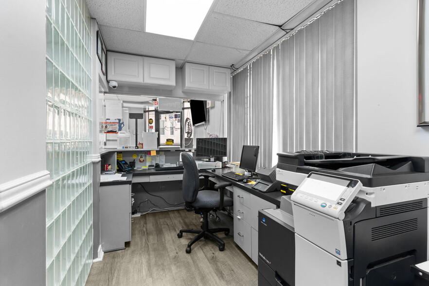 More Photos Of 3069 River Rd, Camden Storefront Retail Office For Sale