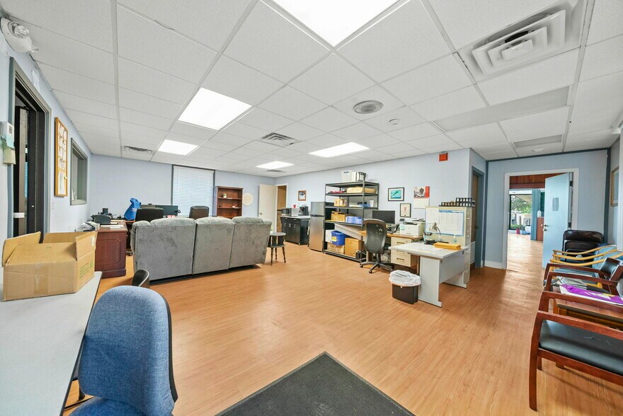 More Photos Of 1600 Jenks Ave, Panama City Medical For Sale