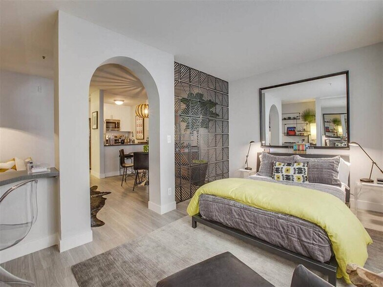 More Photos Of 1745-1750 N Wilcox Ave, Los Angeles Apartments For Sale