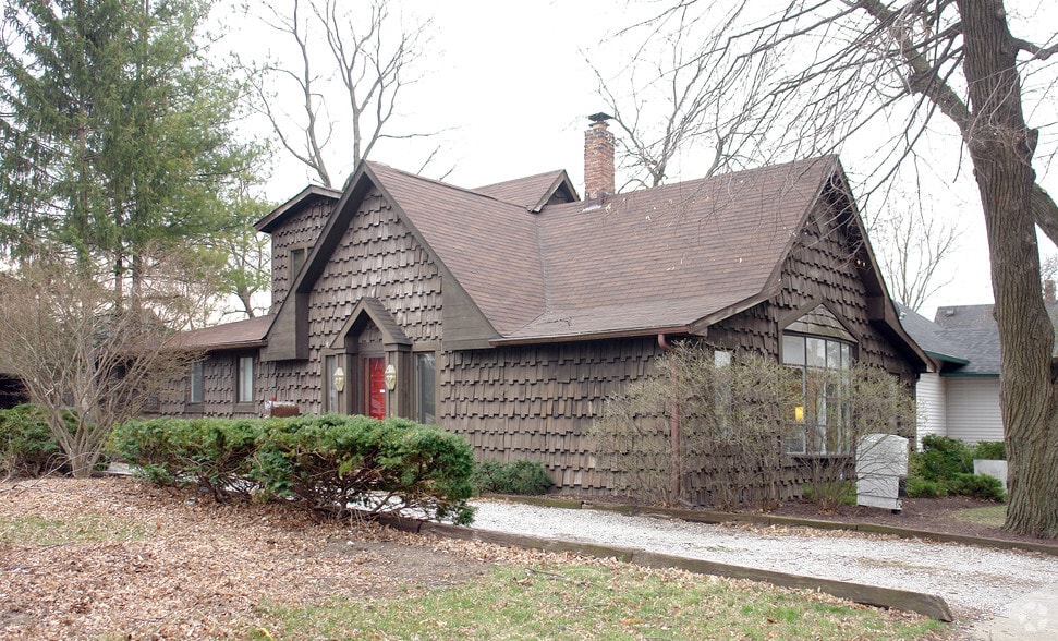 More Photos Of 6417 Carrollton Ave, Indianapolis Loft Creative Space For Sale