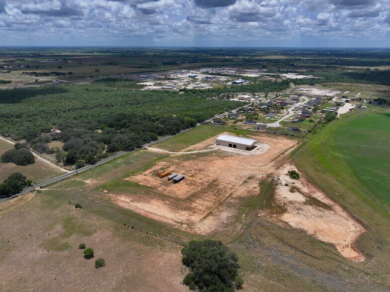 More Photos Of 7836 Old Campbellton Rd, Pleasanton Warehouse For Sale