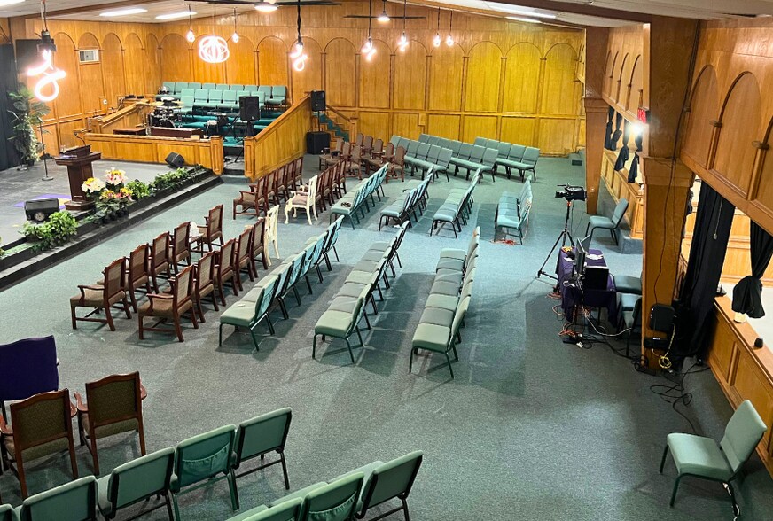 More Photos Of 5110 Crane St, Houston Flex For Sale