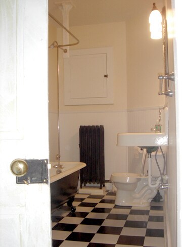 More Photos Of 139-141 S Loudoun St, Winchester Apartments For Sale