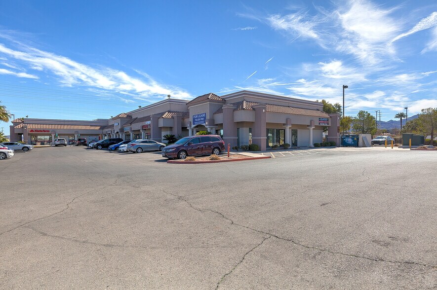 More Photos Of 565 Marks St, Henderson Unknown For Lease