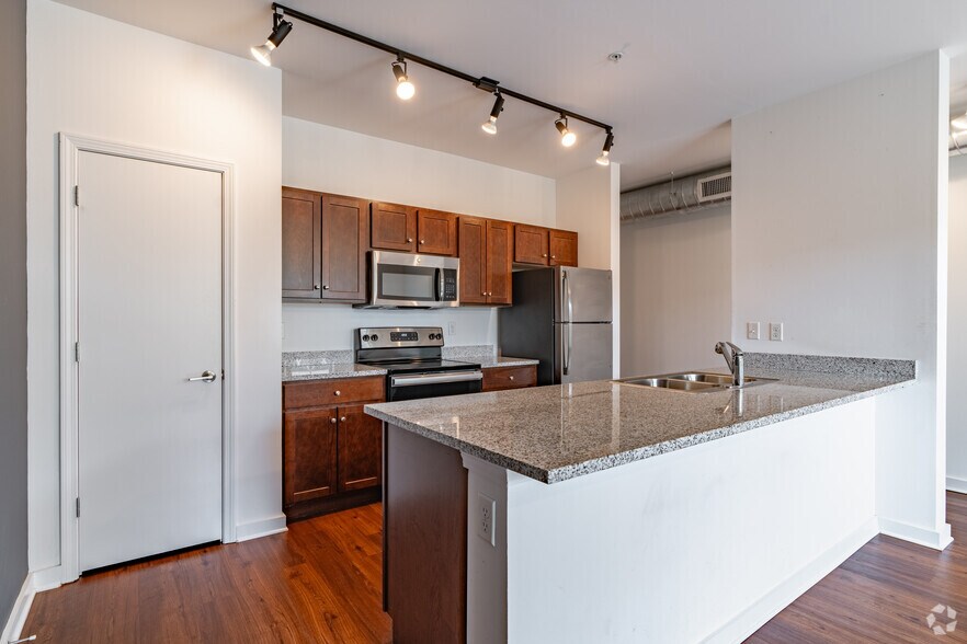 More Photos Of 138 Huling Ave, Memphis Apartments For Sale