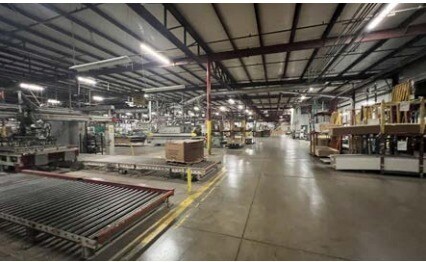 More Photos Of 458 2nd Ave, Tiffin Manufacturing For Sale