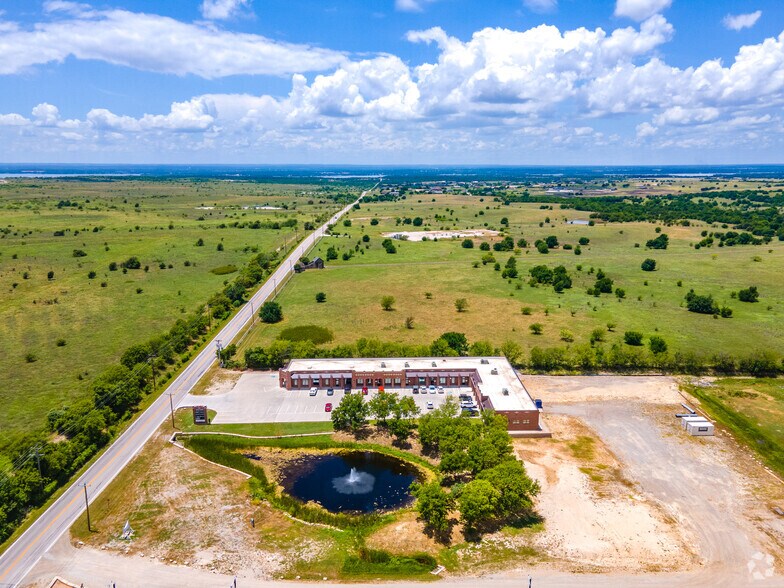 More Photos Of 3348 Peden Rd, Fort Worth Office Residential For Lease