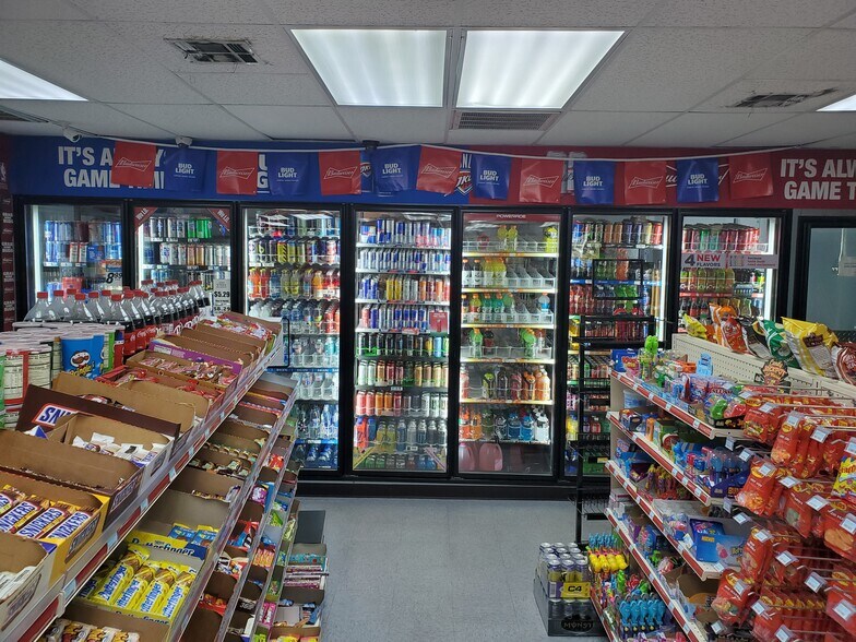 More Photos Of 1424 E Noble Ave, Guthrie Convenience Store For Sale