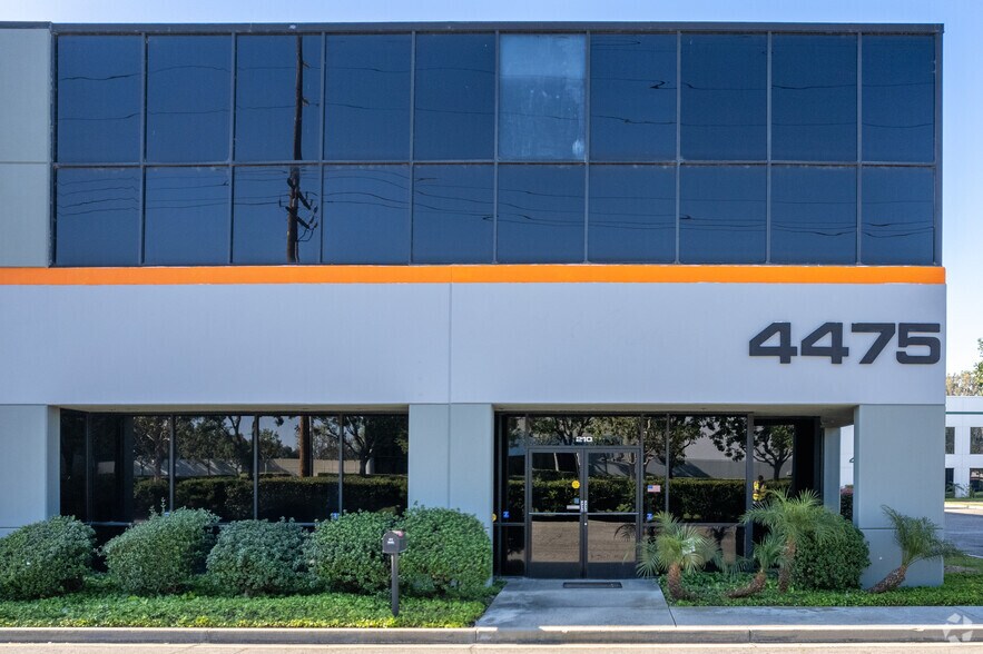 More Photos Of 4475 Eucalyptus Ave, Chino Warehouse For Lease