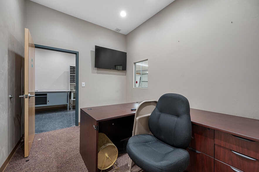 More Photos Of 10 Meadow Rd, Spencer Lodge Meeting Hall For Sale