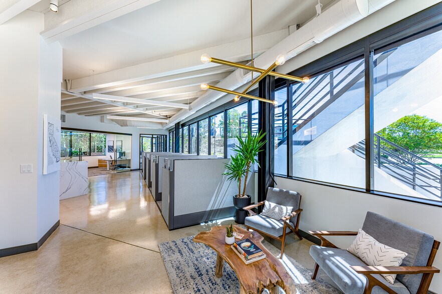 More Photos Of 6265 Greenwich Dr, San Diego Office For Sale