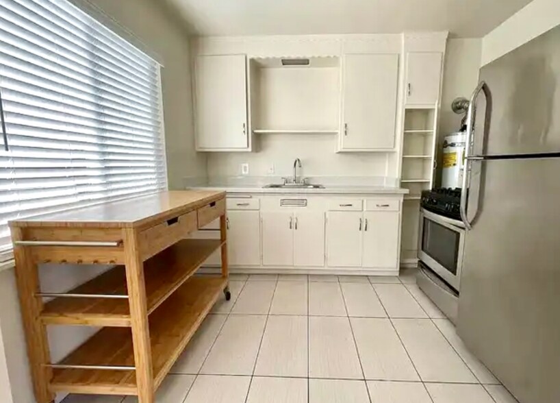 More Photos Of 539 Mandana Blvd, Oakland Apartments For Sale