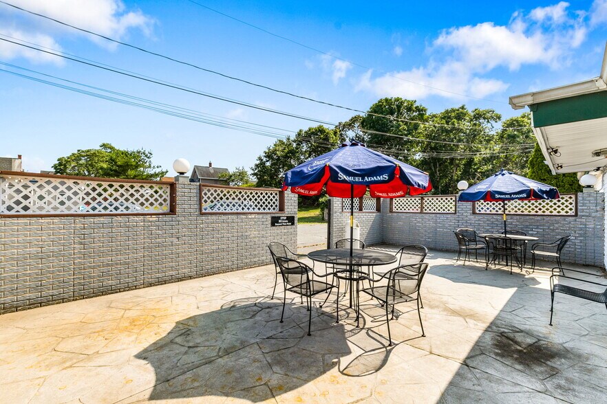 More Photos Of 270 Onset Ave, East Wareham Restaurant For Sale