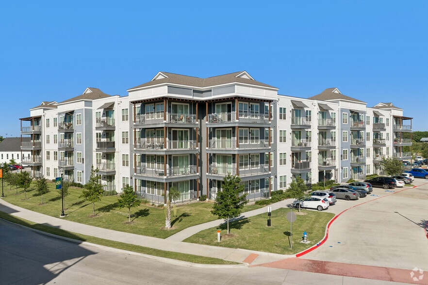 Primary Photo Of 300 Lakefront Dr, Little Elm Apartments For Lease