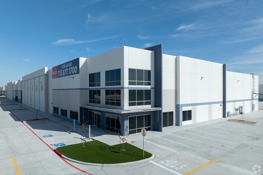 More Photos Of 3005 Highway 225, Pasadena Unknown For Lease