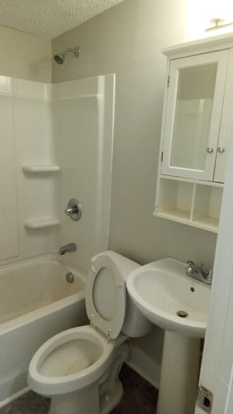 More Photos Of 2336-2404 Julia Ave, Charlotte Manufactured Housing Mobile Home Park For Sale