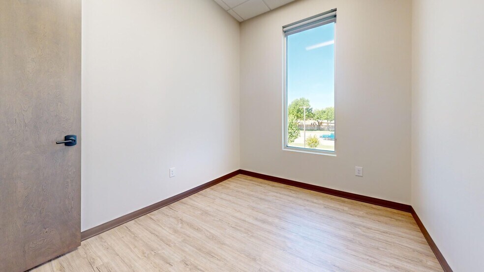More Photos Of 3242 Preston Rd, Plano Medical For Sale