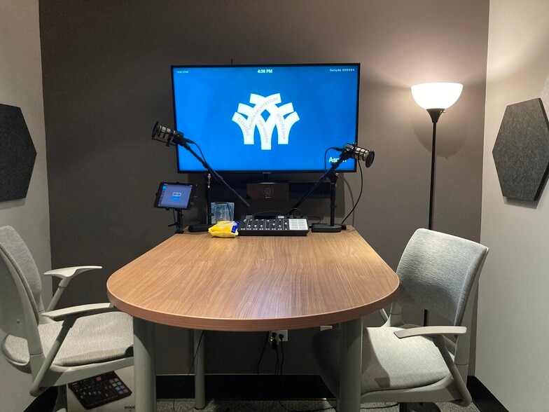 More Photos Of 9645 Lincoln-Way Ln, Frankfort Unknown For Lease