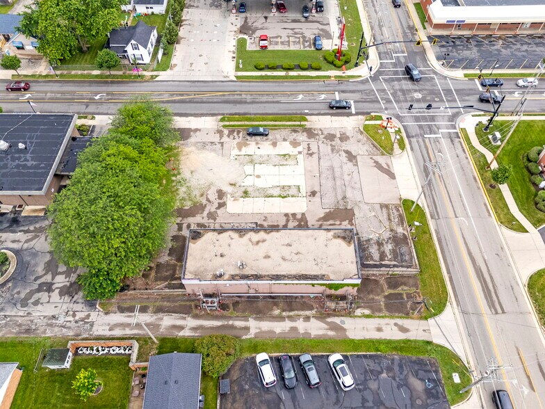 More Photos Of 324 N Main St, New Carlisle Restaurant For Sale