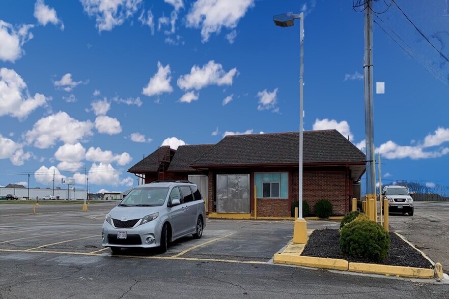More Photos Of 1565 Marion-Waldo Rd, Marion General Retail For Sale