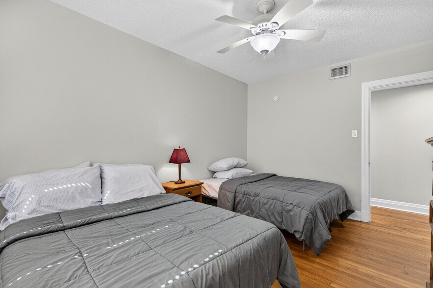 More Photos Of 1710 River Rd, Jacksonville Apartments For Sale