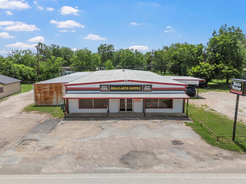 Primary Photo Of 604 NE 4th St, Hubbard Auto Repair For Sale