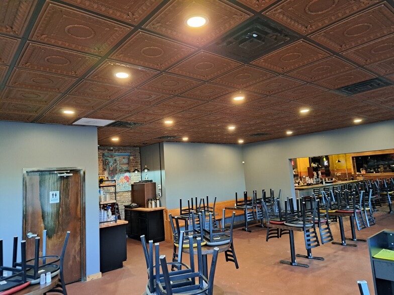 More Photos Of 5900 Miller Ave, Gary Restaurant For Sale