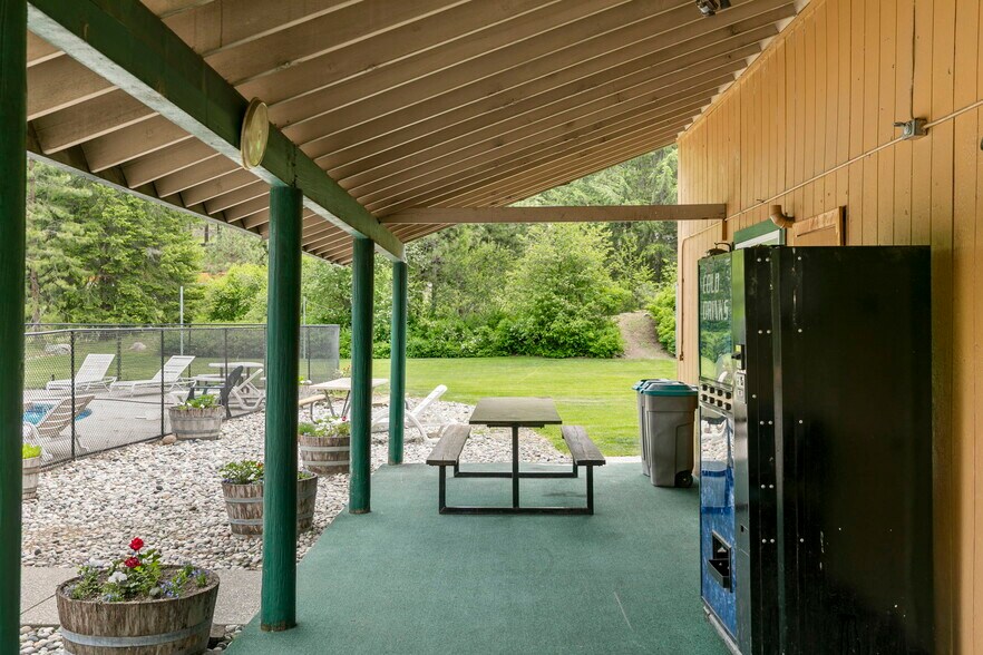 More Photos Of 3300 US Highway 97, Peshastin Specialty For Sale