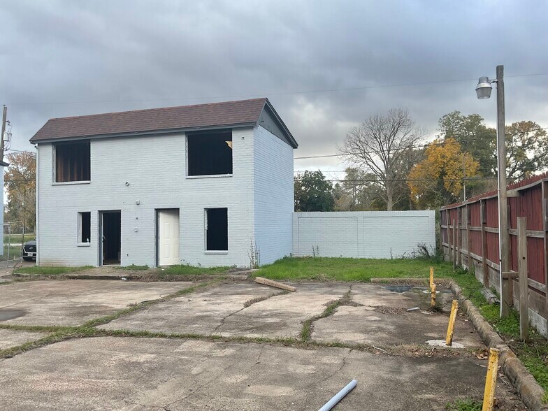 More Photos Of 1022 Randolph St, Houston Apartments For Sale