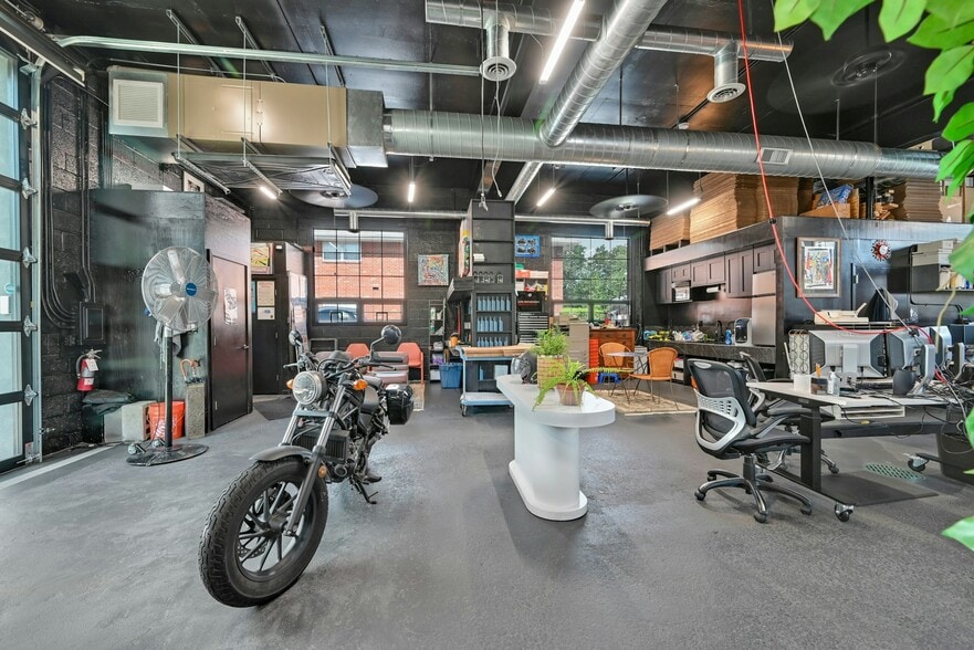 More Photos Of 259 Kinderkamack Rd, Hackensack Loft Creative Space For Sale