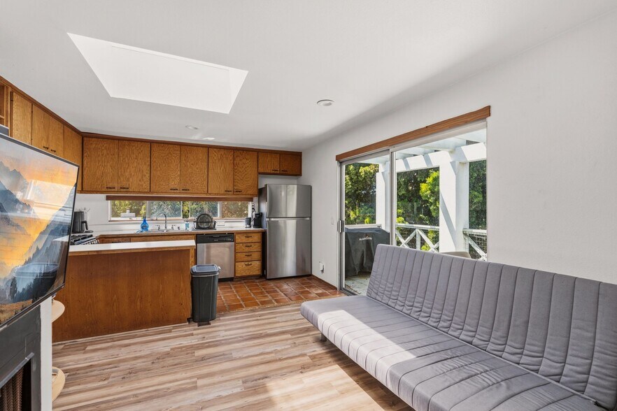 More Photos Of 273 Hillcrest Dr, Encinitas Apartments For Sale
