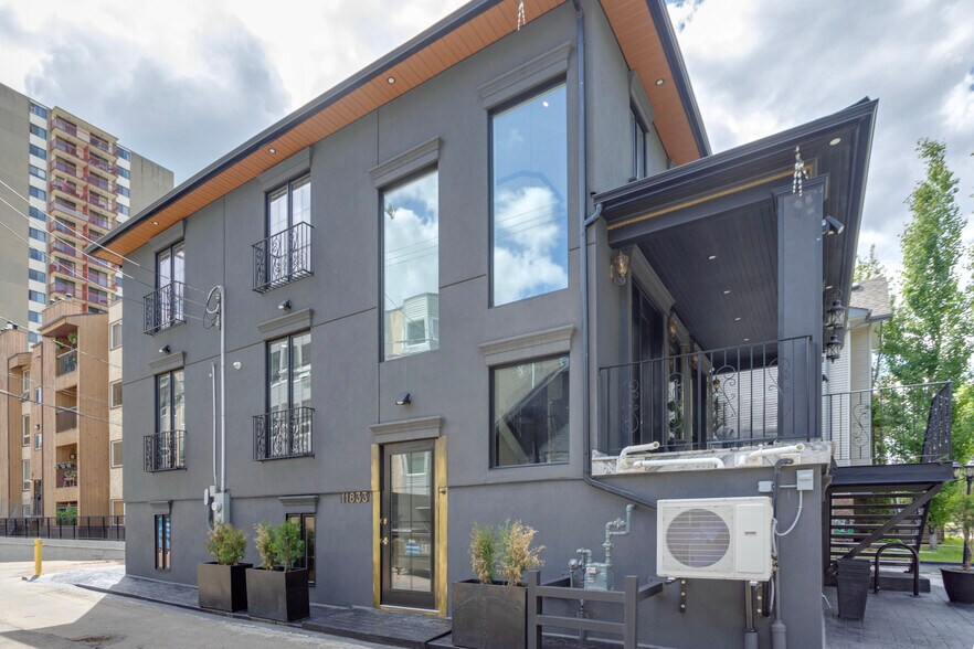 More Photos Of 11833 102 Ave NW, Edmonton Medical For Sale