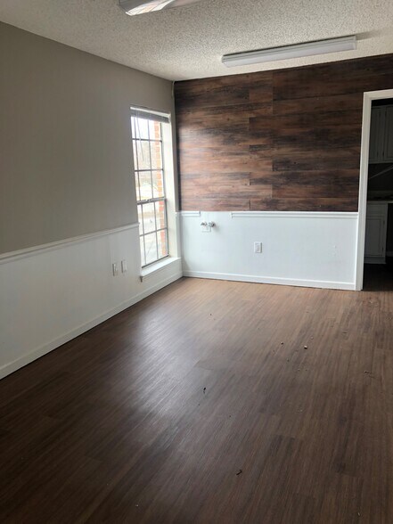 More Photos Of 5637 Superior Dr, Baton Rouge Office For Lease