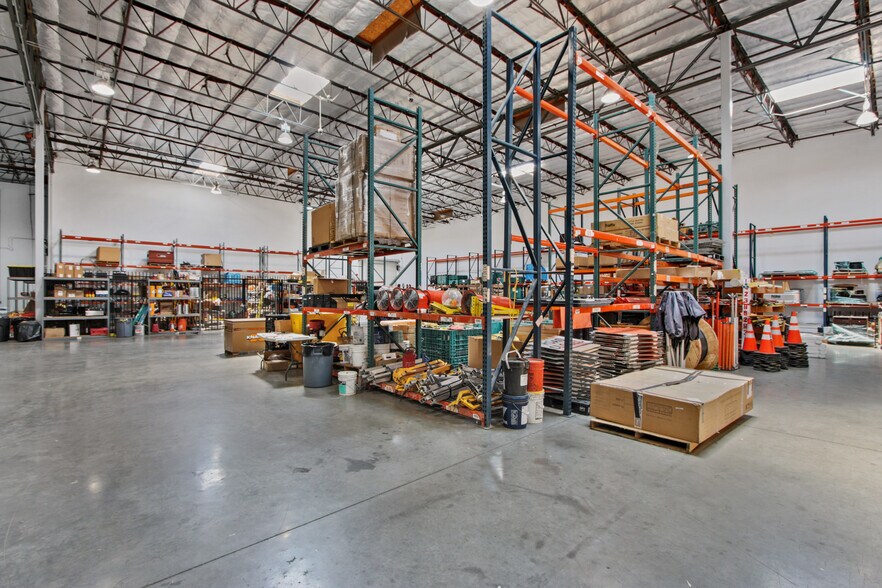 More Photos Of 8015 E Crystal Dr, Anaheim Warehouse For Sale