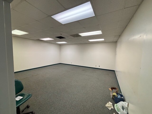 More Photos Of 701 Fairway Dr, Evansville Office For Sale