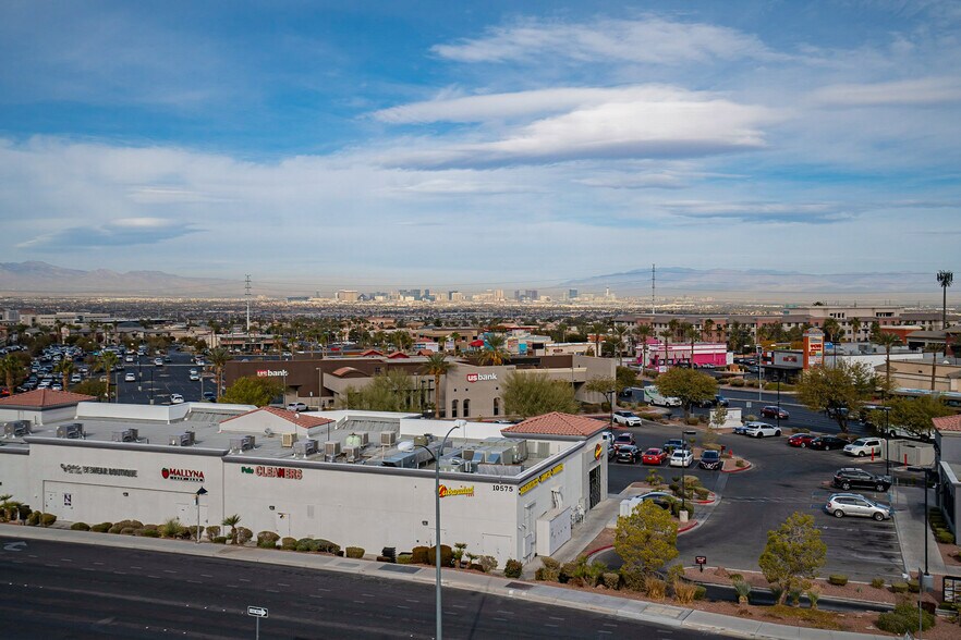 More Photos Of 2705 W Horizon Ridge Pky, Henderson Medical For Lease