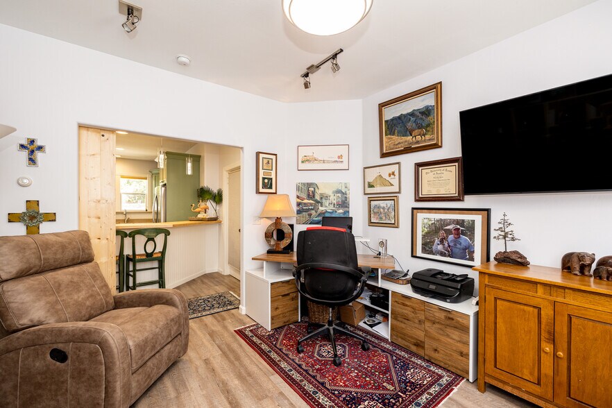 More Photos Of 303 W Juniper Ave, Flagstaff Hospitality For Sale