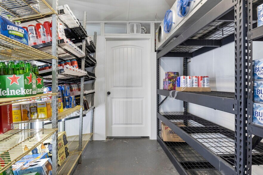 More Photos Of 10 E Main St, Castle Dale Convenience Store For Sale