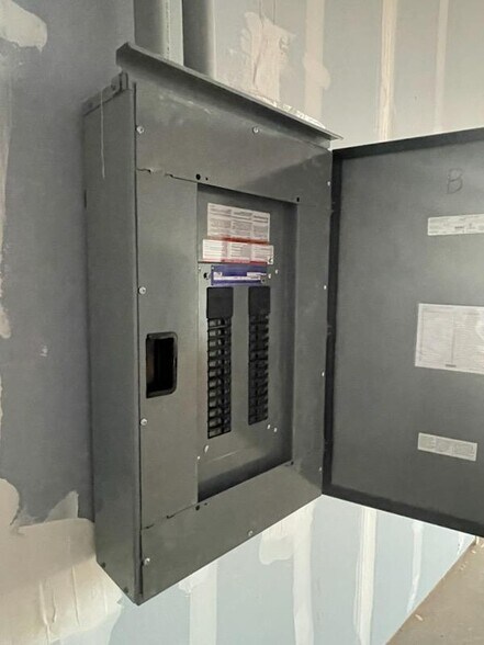 More Photos Of 300 Argento Dr, McDonough Apartments For Lease