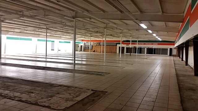 More Photos Of 112 US Highway 75, Holton Supermarket For Sale