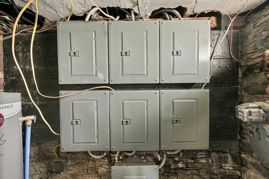 More Photos Of 101 Pennsylvania Ave, Binghamton Apartments For Sale