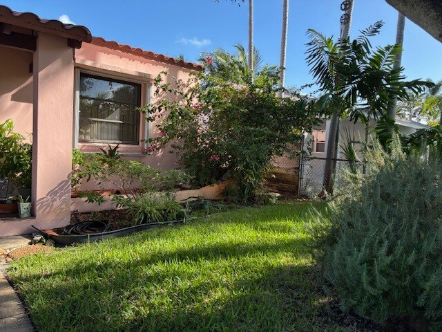 More Photos Of 617 NE 8th Ave, Boynton Beach Apartments For Sale