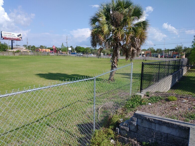 More Photos Of 8825 Ulmerton Rd, Largo Land For Lease