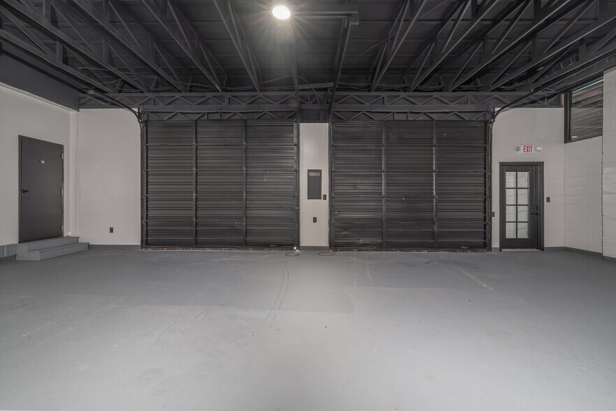 More Photos Of 540 E Church St, Jasper Auto Repair For Sale