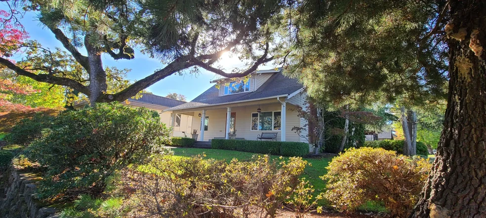 Primary Photo Of 1415 Liberty St SE, Salem Office For Sale