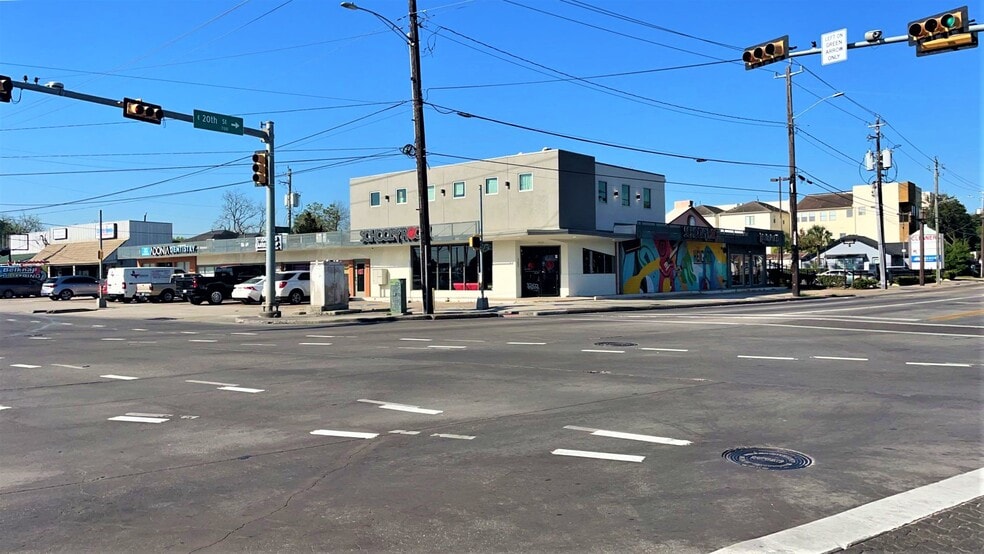 More Photos Of 736-742 E 20th St, Houston Unknown For Lease