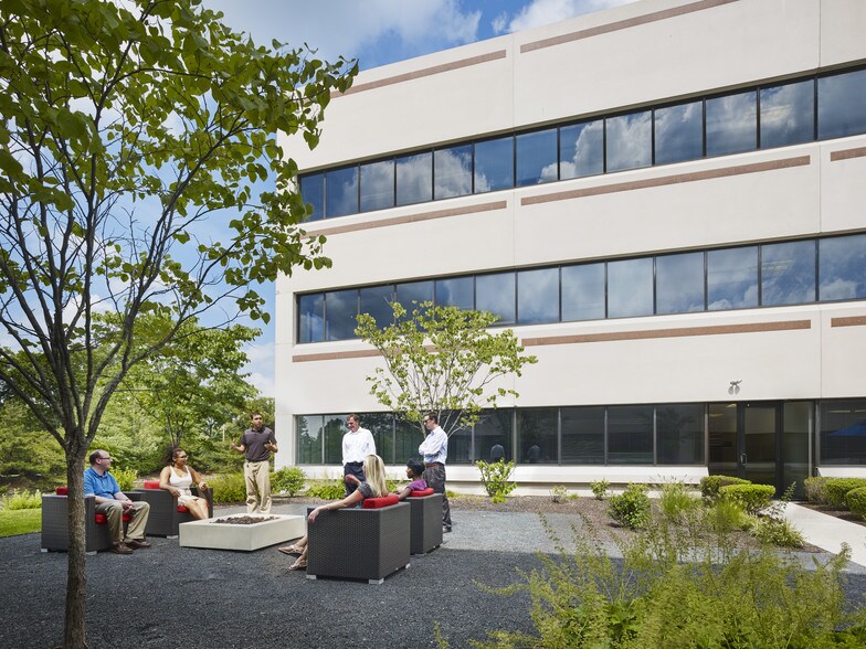 More Photos Of 325 Sentry Pky E, Blue Bell Office For Lease
